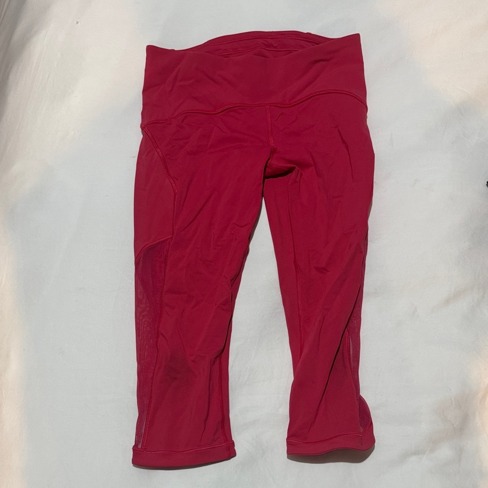 Vintage Lululemon hot pink capri leggings with pockets